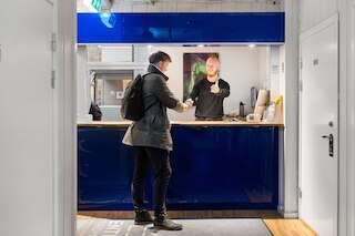 エンター バックパック ホテル