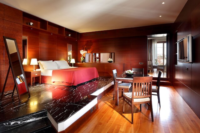 エクセ インターナショナル パレス