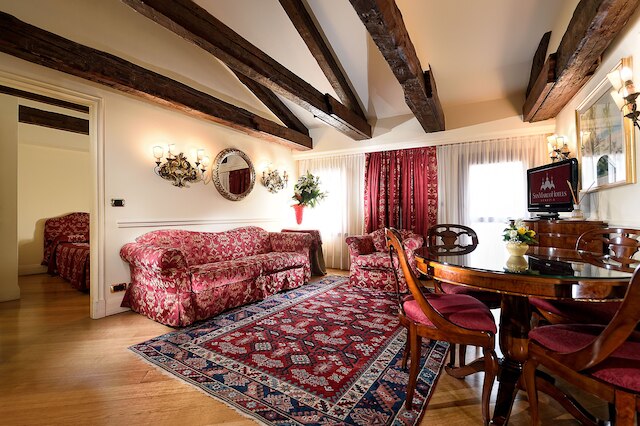 トッレ デロオロロージオ スイーツ