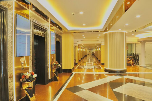 リビエラ ホテル マカオ (澳門濠璟酒店)