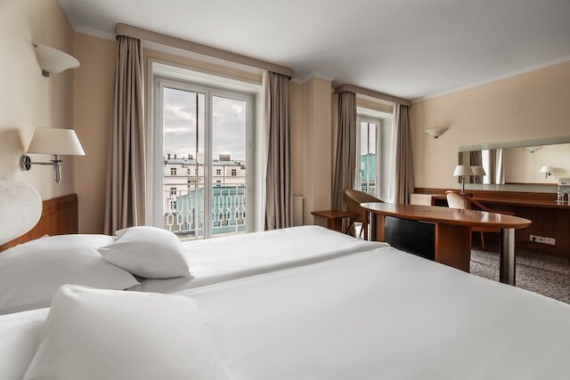 ユーロスターズ ウホテル