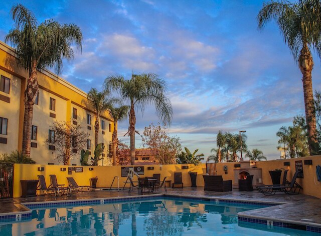 ベストウェスタン プラス アローヘッド ホテル