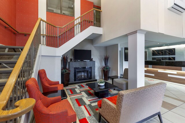 ベスト ウエスタン プラス バーリントン イン & スイーツ