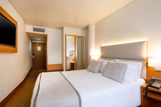 アゾリアニ ブティック, アン アセンド コレクション ホテル