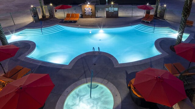 カネリー ホテル & カジノ