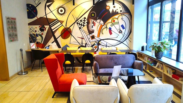 アヴィア サファイア モンパルナス