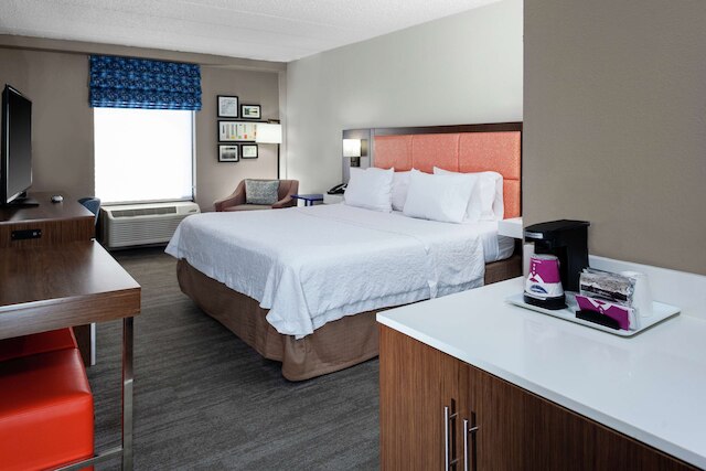 ハンプトン イン ウッドブリッジ