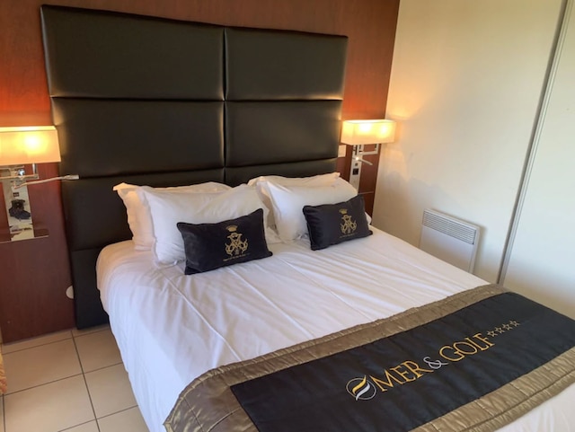 レジデンス メール & ゴルフ