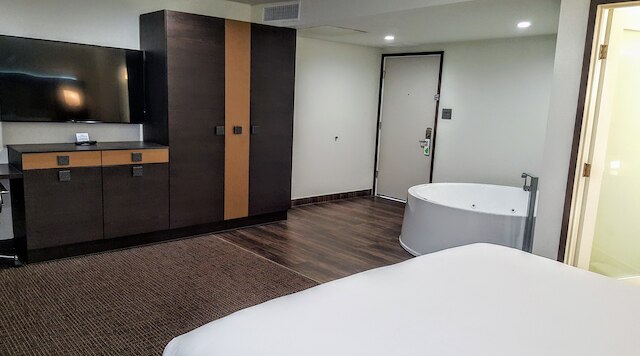 ホテル シロ グレンデール