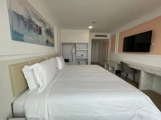 マグニフィセント インターナショナル ホテル (上海華美国際酒店)