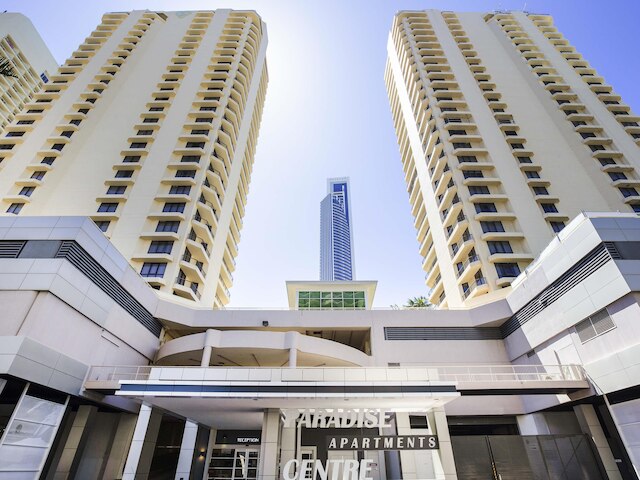 パラダイス センター アパートメンツ