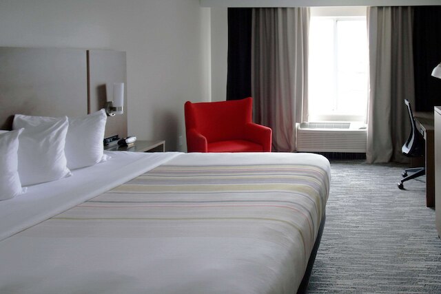 カントリー イン & スイーツ バイ ラディソン カウンシル ブラフス アイオワ