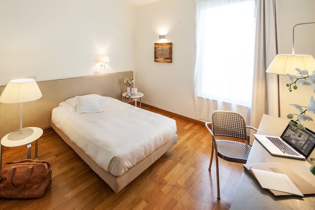 コスモ ホテル パレス