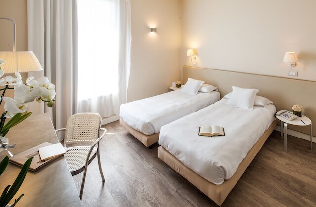 コスモ ホテル パレス