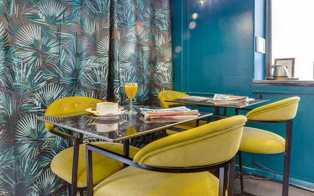 ホテル カーラデズ カンブロンヌ