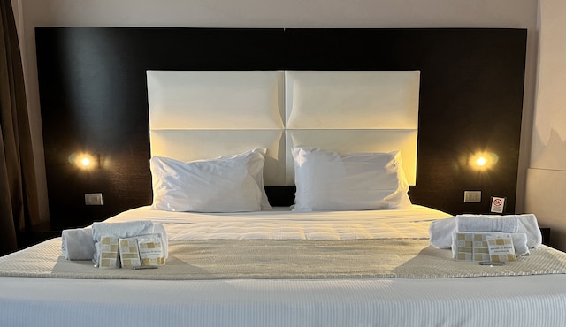 E H スイーツ ローマ エアポート