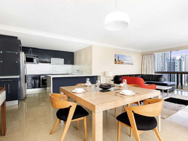 ブレイクフリー ロングビーチ