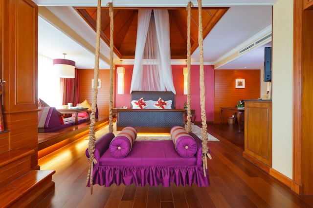 ダイヤモンド クリフ リゾート & スパ, パトン ビーチ