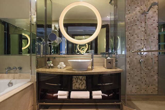 ルネッサンス 上海 プドン ホテル (上海淳大万麗酒店)