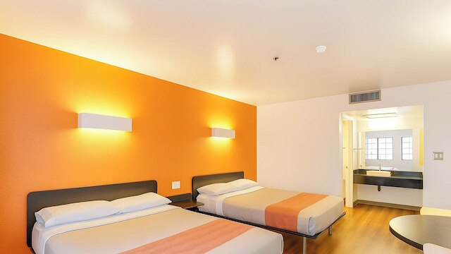 モーテル 6 カールスバッド カリフォルニア ビーチ