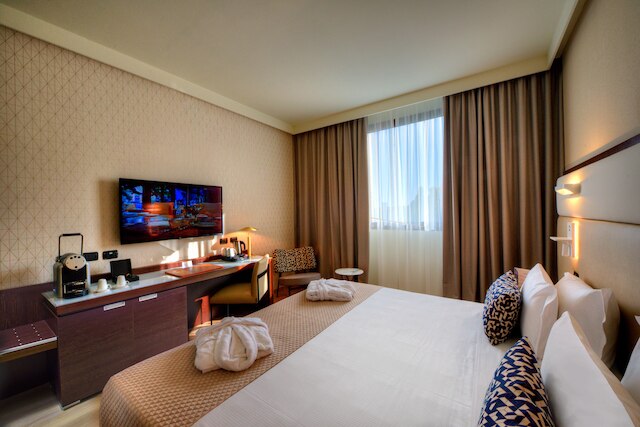 サヴホテル アエミリア ボローニャ