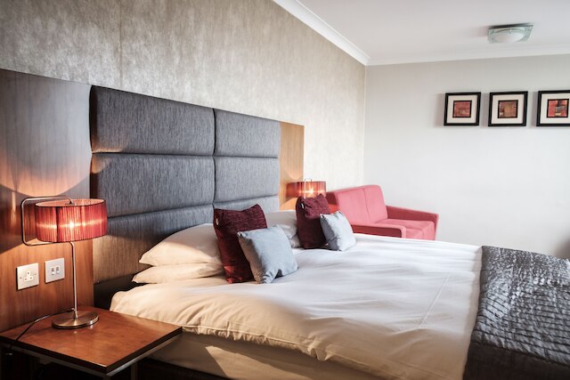 ザ フォックス & グース ホテル