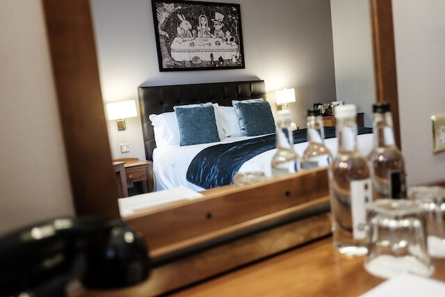 ザ マッド ハッター ホテル