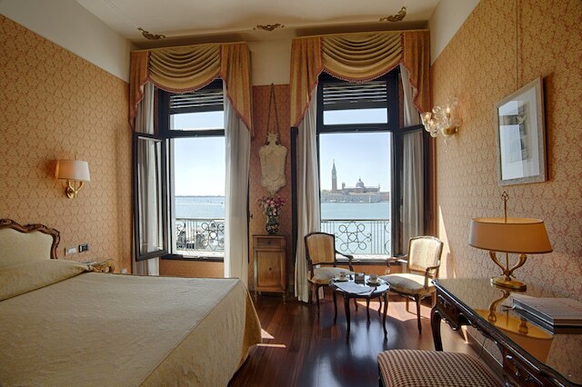 ホテル ロカンダ ヴィヴァルディ