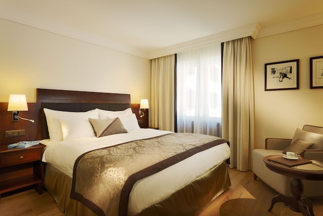 モン セルバン パレス