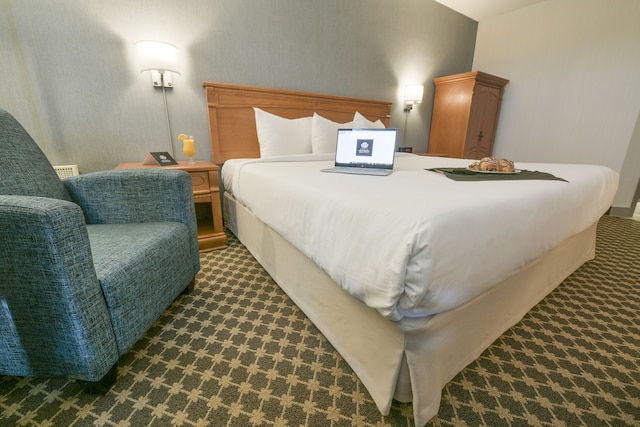 ホテル ユニバーサル モントリオール