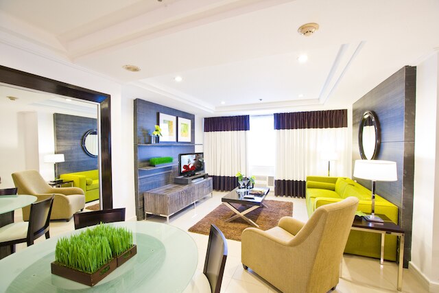 アストリア プラザ