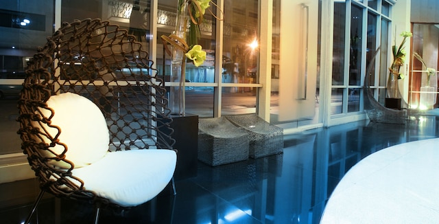 アストリア プラザ