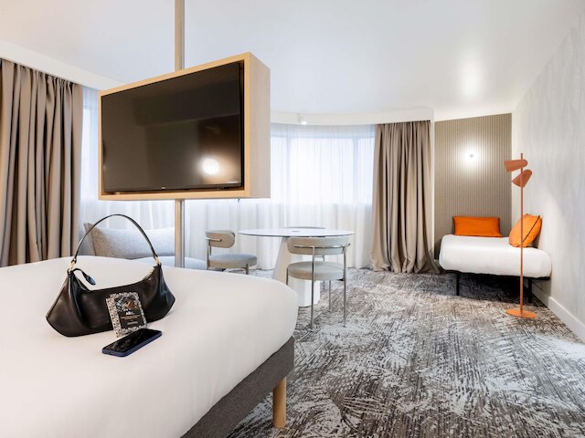 ノボテル パリ 13 ポルテ ディタリー