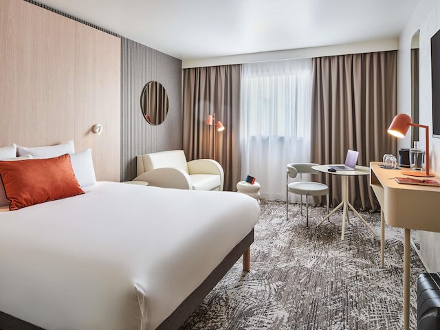 ノボテル パリ 13 ポルテ ディタリー