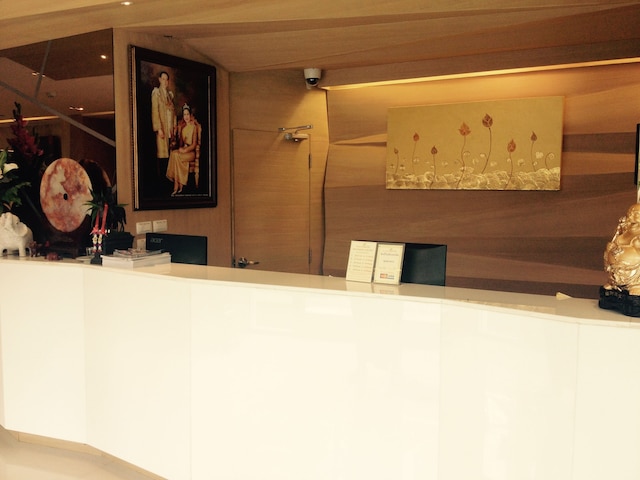 カビン ブリ グリーン ホテル