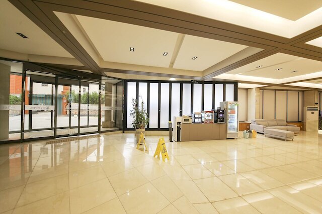 ベニキア チョナン ツーリスト ホテル