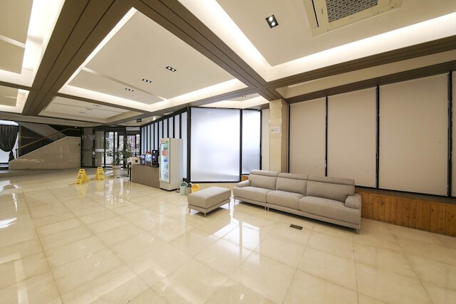 ベニキア チョナン ツーリスト ホテル