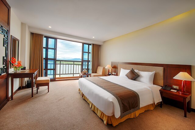 ムオン タン ホリデイ ホイアン ホテル