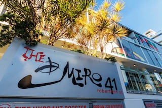 ミロ アパートメンツ