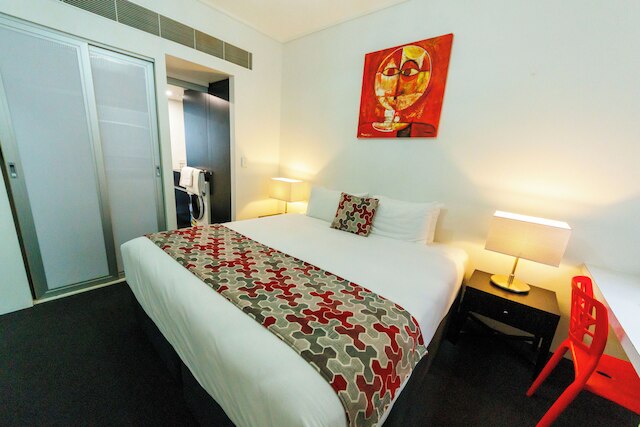 ミロ アパートメンツ