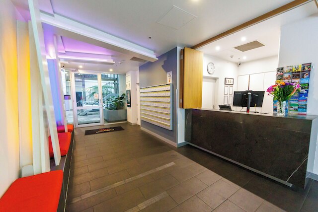 ミロ アパートメンツ