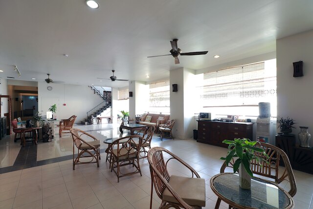 OYO 493 マリズ ルーム