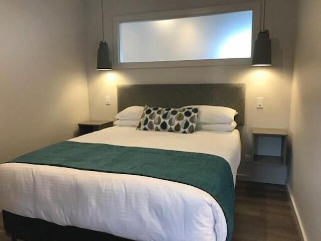 クラウズ モントビル