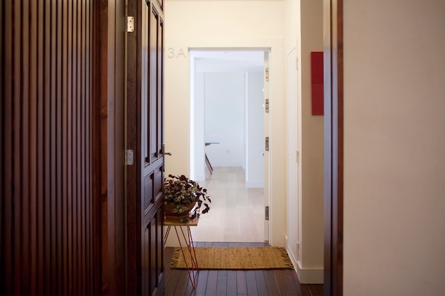 60 バルコニーズ アート