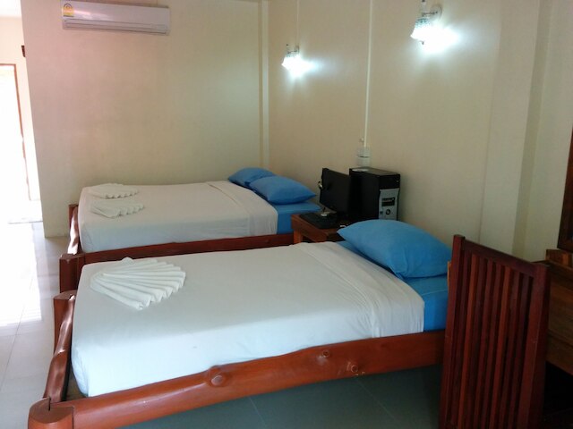 パラダイス バンガローズ