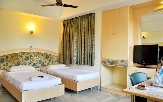 ナヤガラ ホテル