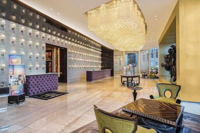 ホテル  シプトラ ワールド スラバヤ マネージド 、イ スイスベルホテル インターナショナル