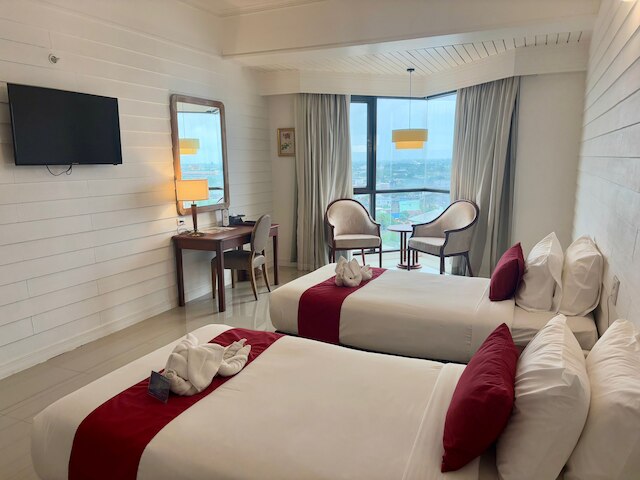 ナパライ ホテル