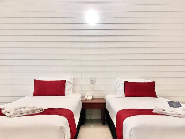 ナパライ ホテル