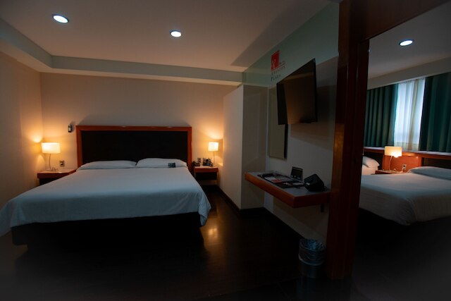 ホテル アパストス プラザ